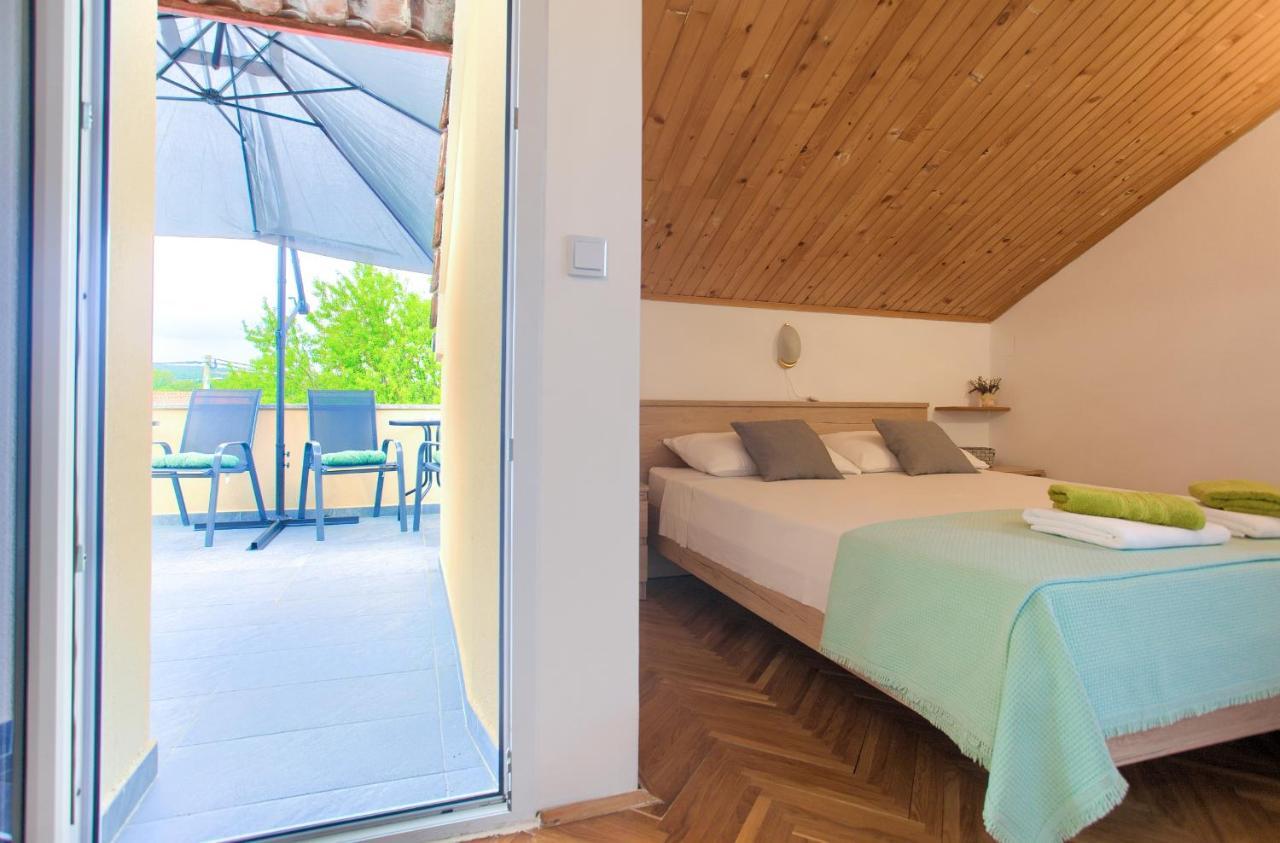 Apartment Lipovac Malinska Ngoại thất bức ảnh